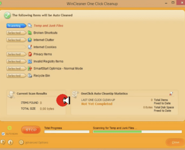 Skærmbillede af WinCleaner One Click Cleanup på Windows, hvor programmet scanner efter midlertidige filer og junkfiler som del af en automatisk oprydning med ét klik.
