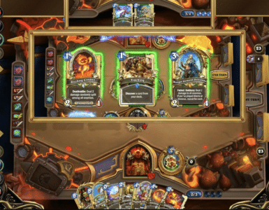 Hearthstone-kamp, hvor spilleren vælger mellem tre kort via Discover-mekanikken midt i en match på et lava-inspireret spillebræt.