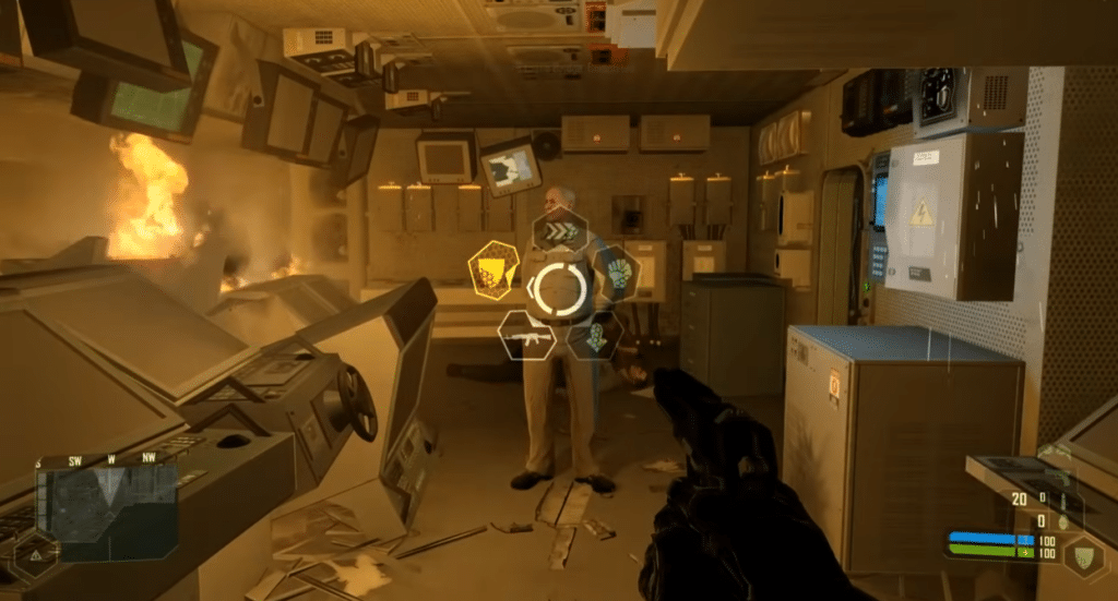 Crysis gameplay i kontrolrum med nanosuit-menu og brand i baggrunden