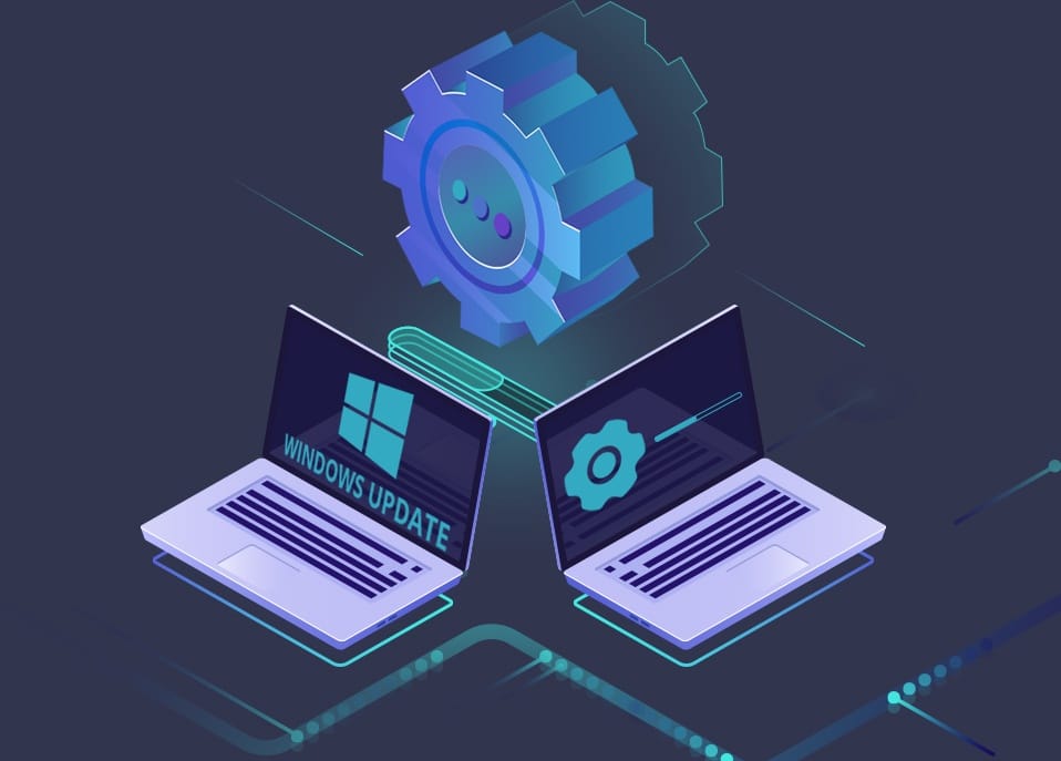Illustration med två bärbara datorer där den ena visar ”Windows Update” och den andra en kugghjulsikon, ihopkopplade av ett digitalt lysande kugghjul – symboliserar drivrutinsuppdatering och systemoptimering.