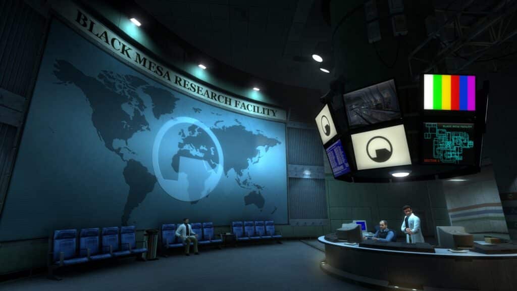 Lobbyområdet i Black Mesa Research Facility med skærme og forskere i dialog foran et verdenskort.