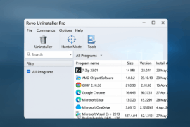 Brugerflade i Revo Uninstaller Pro med overskuelig menu og liste over installerede programmer på Windows, vist mod en blå baggrund.
