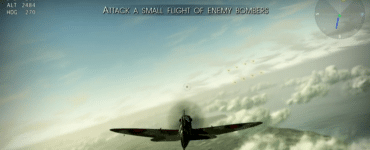 Screenshot fra Wings of Prey, hvor et jagerfly angriber en formation af fjendtlige bombefly højt over skyerne.