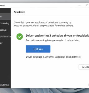 Screenshot fra vores test af Driver Genius på Windows 11, hvor programmet viser resultatet af en scanning med fem forældede drivere og knappen “Ret nu” klar til opdatering.
