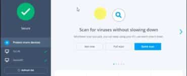 McAfee LiveSafe brugerflade på Windows med oversigt over sikkerhedsstatus, hurtig scanning og beskyttede enheder