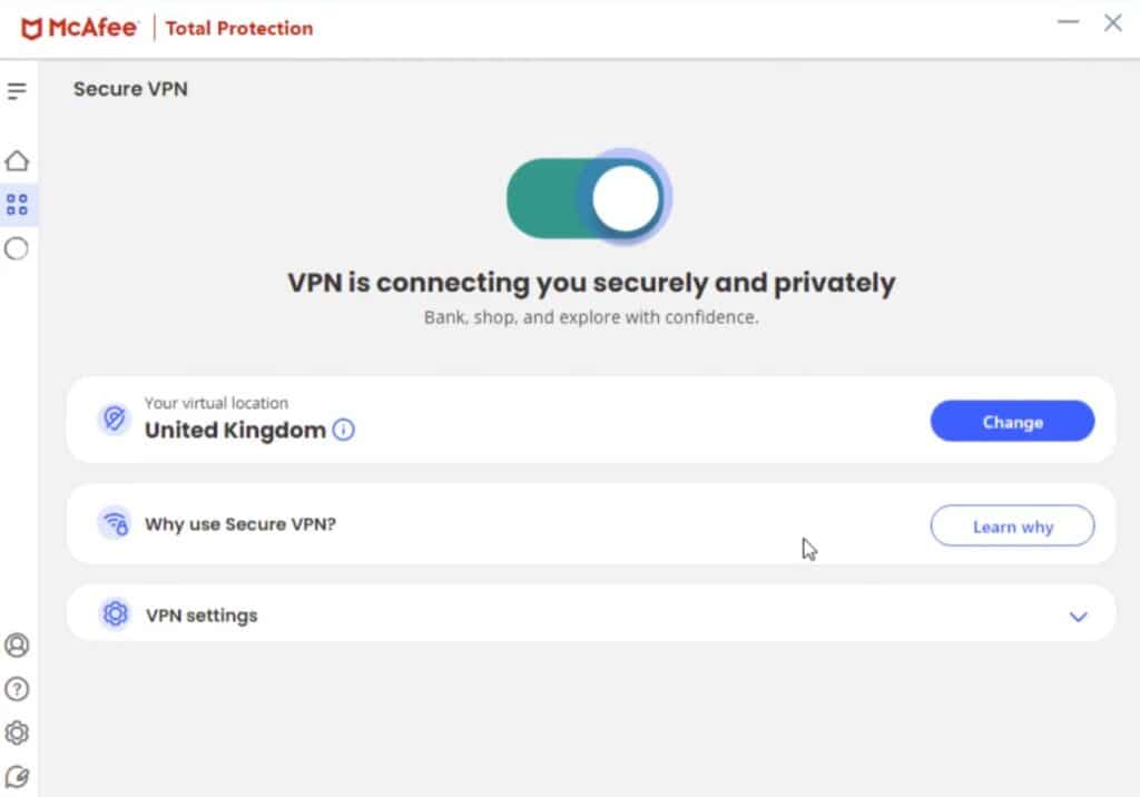 McAfee Secure VPN aktiveret i McAfee Total Protection med virtuel placering sat til Storbritannien