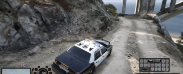 FiveM GTA V roleplay – sherifbil kører på grusvej ved bro (PC)