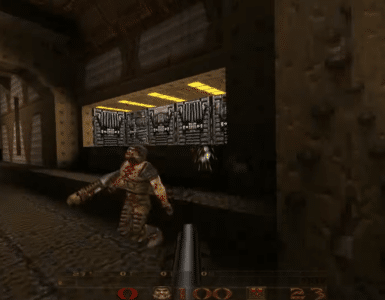 Quake gameplay med shotgun i en mørk industriel bane, hvor spilleren angriber en fjende i nærkamp.